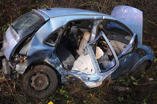 Mladý šofér s čerstvým řidičákem zavinil nehodu u České Lípy, osm zraněných - Novinky